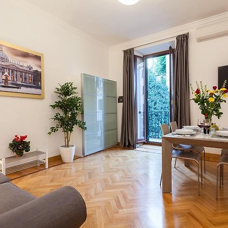 Vatican Loris House روما الغرفة الصورة