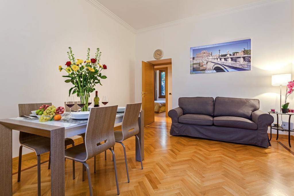Vatican Loris House روما الغرفة الصورة